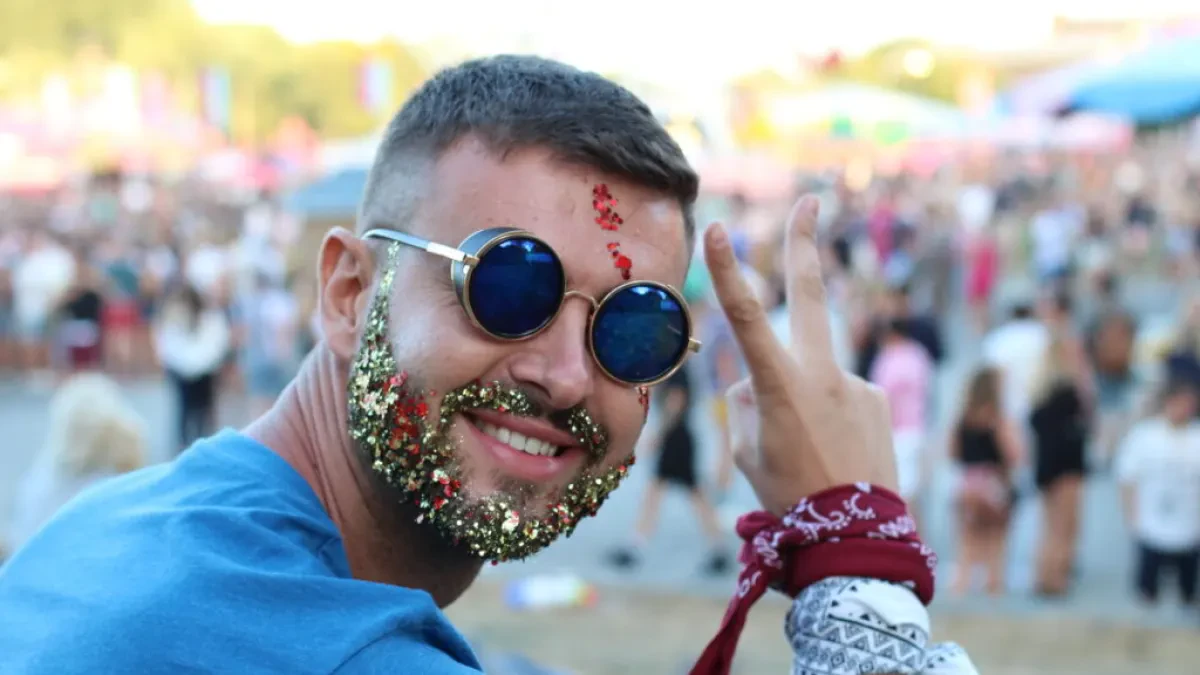 Go Glitter Brighton — Face Painter in Brighton